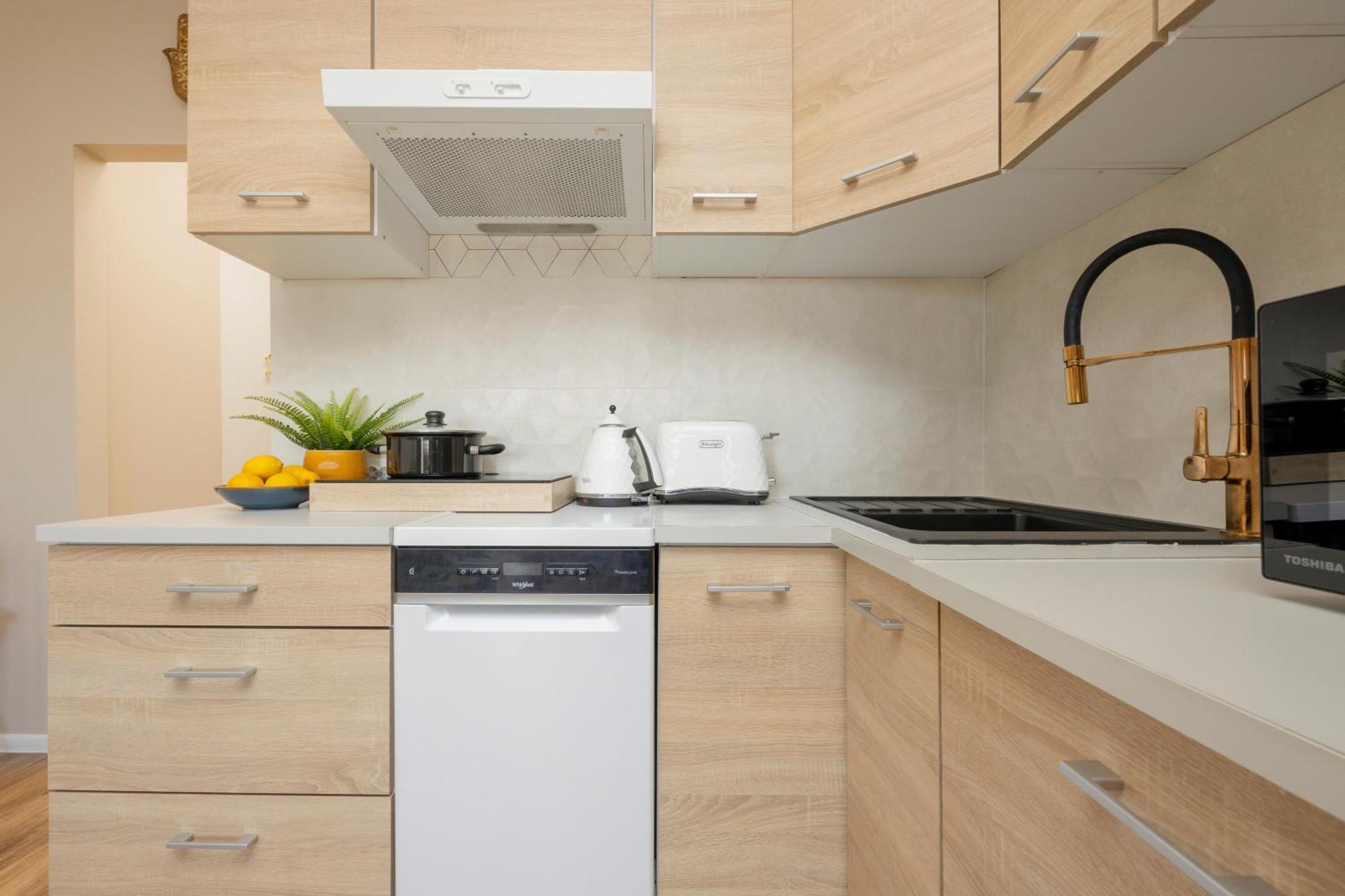 Zoliborz Modern Apartment 8Th Floor By Noclegi Renters ワルシャワ エクステリア 写真